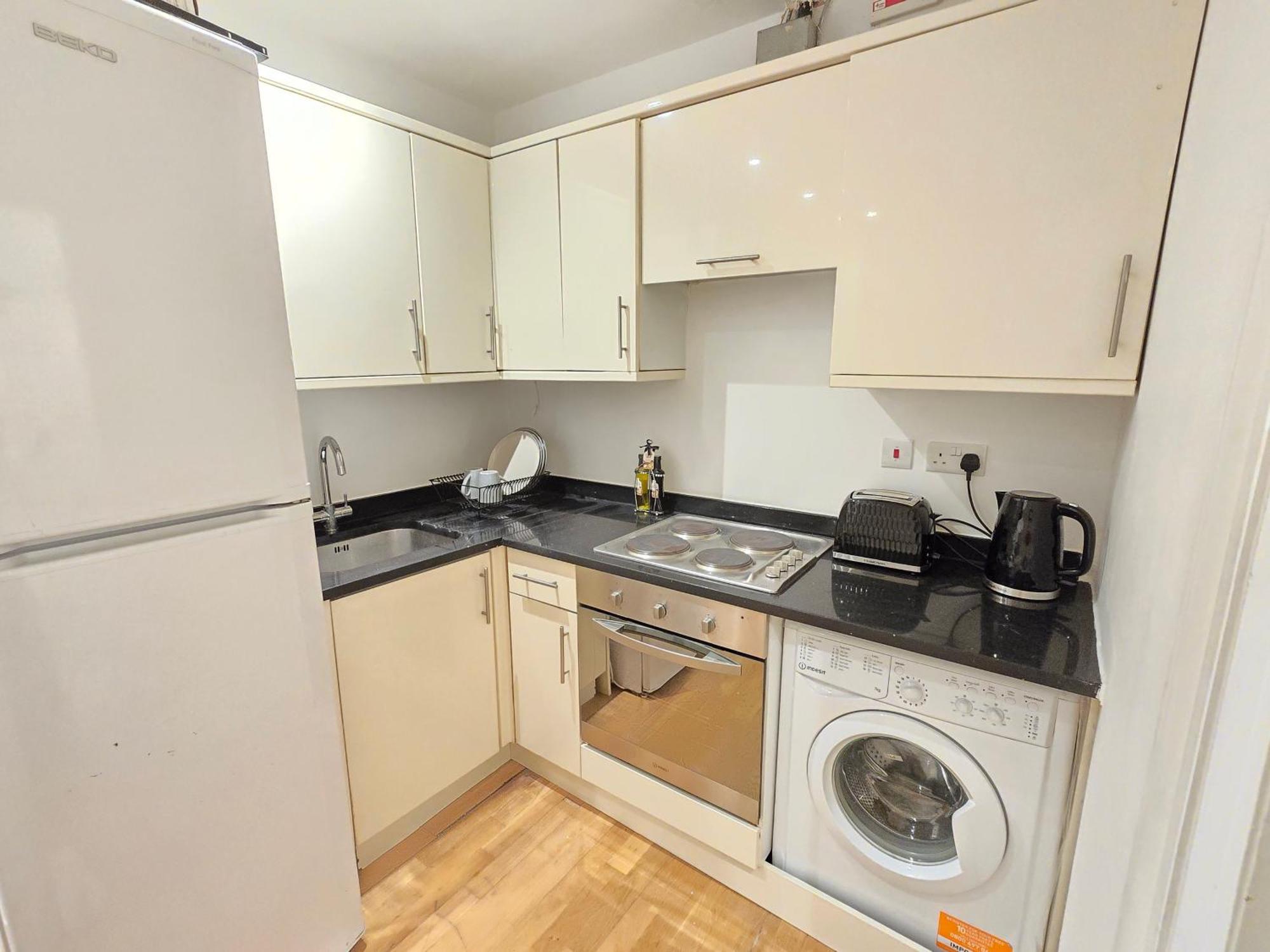 Appartamento Stylish Flat 10 Mins From Train, Near Emirates & Camden