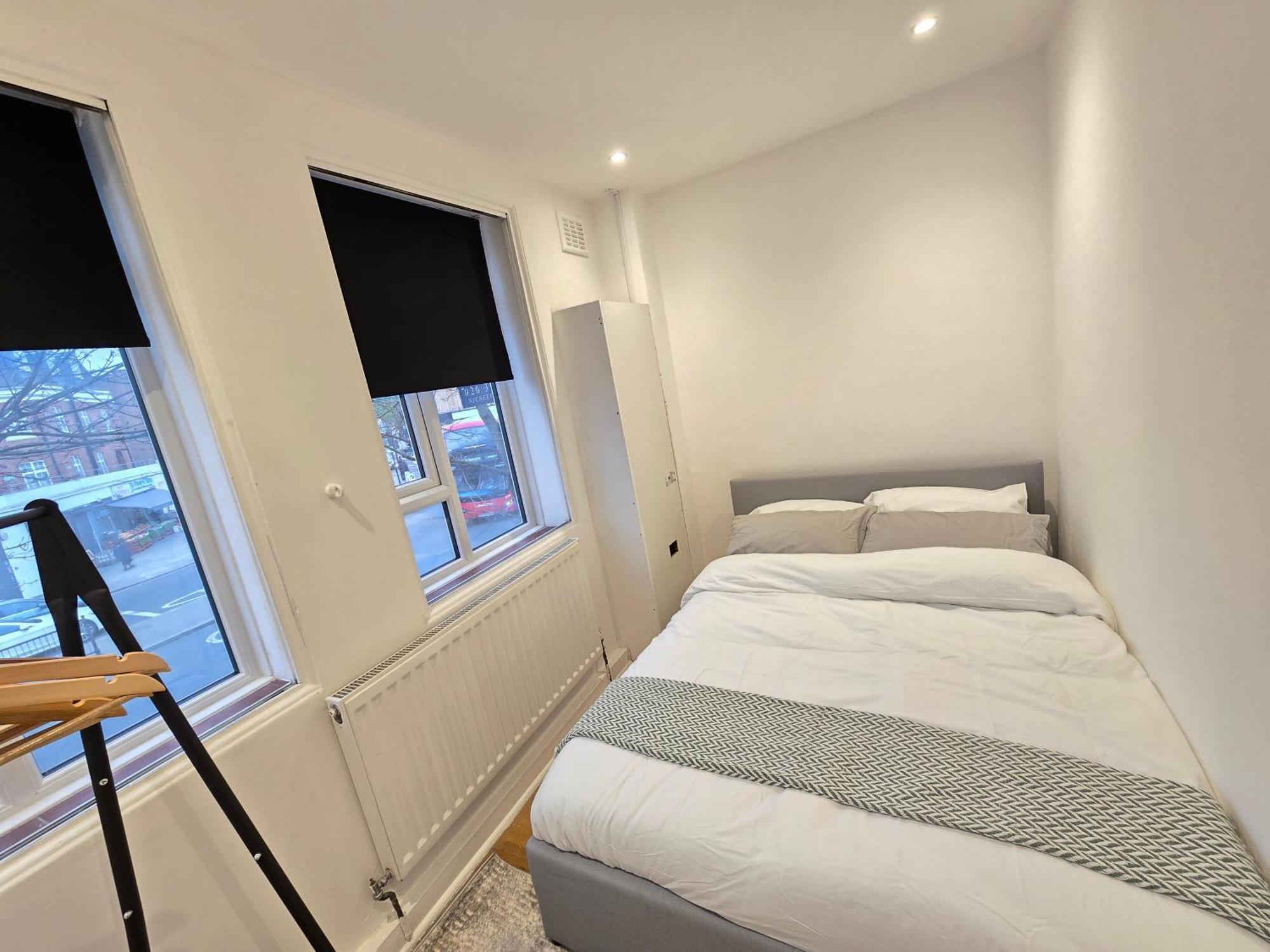 Appartamento Stylish Flat 10 Mins From Train, Near Emirates & Camden *